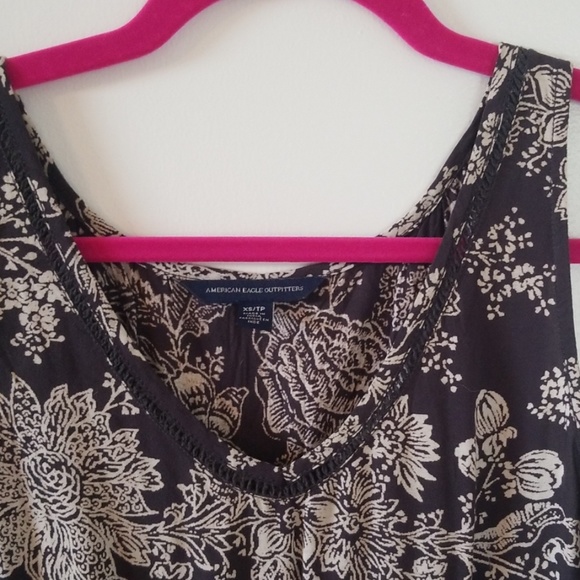 Top - Picture 2 of 3